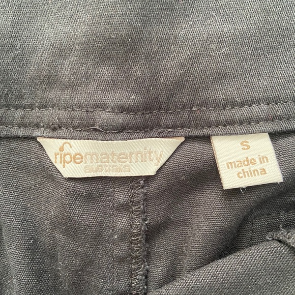 Ripe maternity black shorts size S - Picture 3 of 3